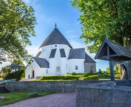 The Fig - Near & Konukevi Rønne